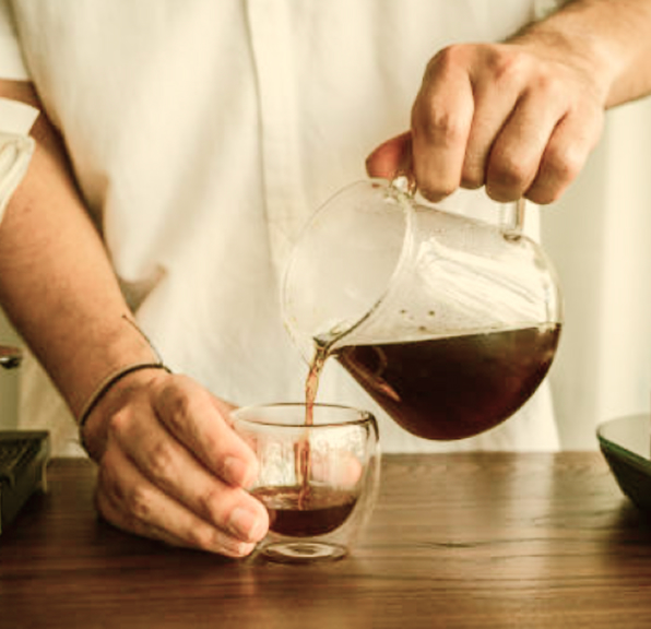 コーヒーを淹れる
